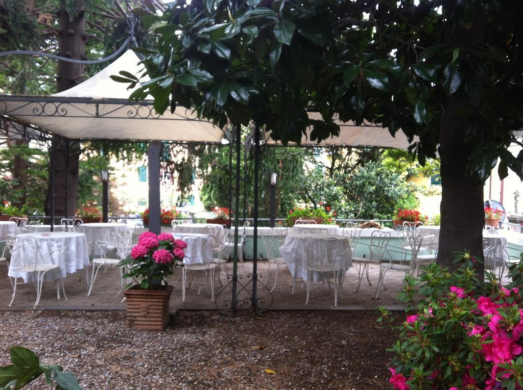 Hotel Pensione Moderna Bonassola Bagian luar foto