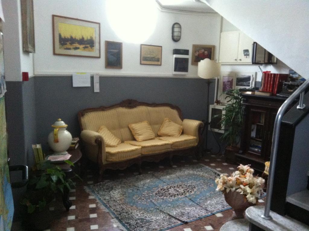 Hotel Pensione Moderna Bonassola Bagian luar foto