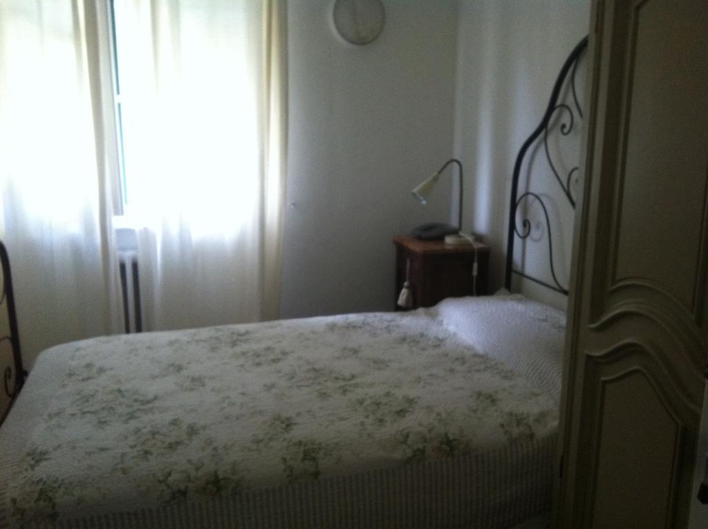 Hotel Pensione Moderna Bonassola Ruang foto